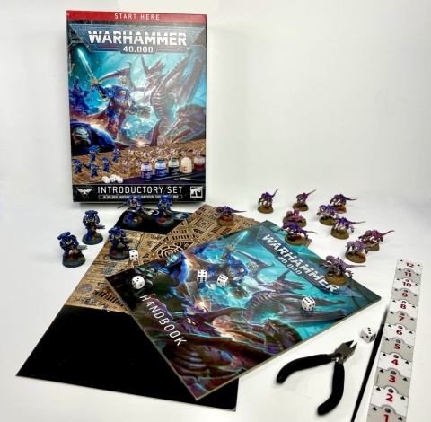Warhammer 40,000: Introductory Set – Wejdź do Mrocznej Przyszłości
